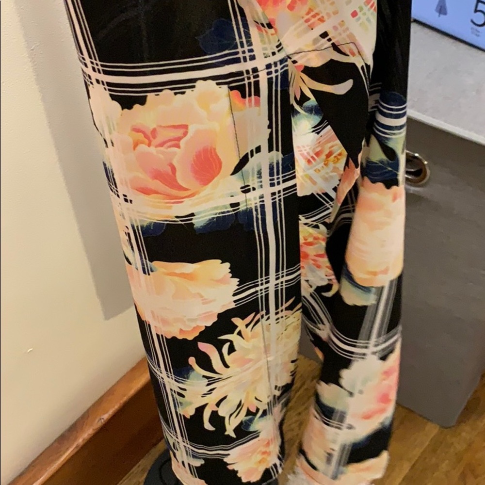 Split side tunic! - Picture 2 of 5